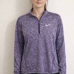 Nike Women's Quarter Zip Running Pullover - Size Large
- Amazing Condition